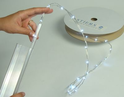 Alu Profil mit Leerrohr und LED Kette Rainlight 21 LEDs pro Meter 12 Volt
